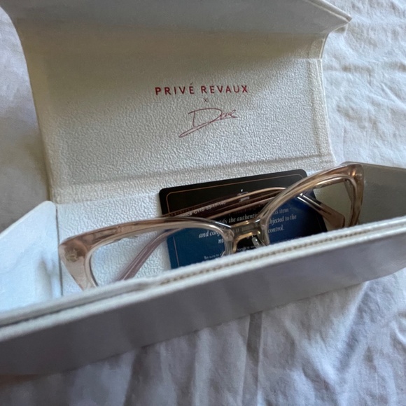 Privé Revaux Veronica Blue Light Blocking Glasses - Picture 4 of 9